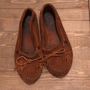 Minnetonka moccasins